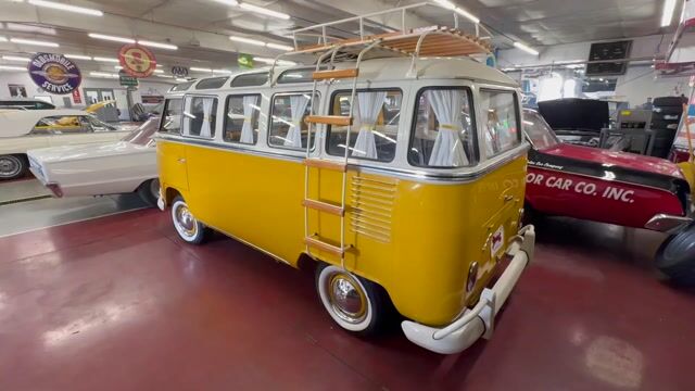 フォルクスワーゲンTYPE ２ 1974 Volkswagen Type 2 Kombi 23-Window Bus Conversion VIN