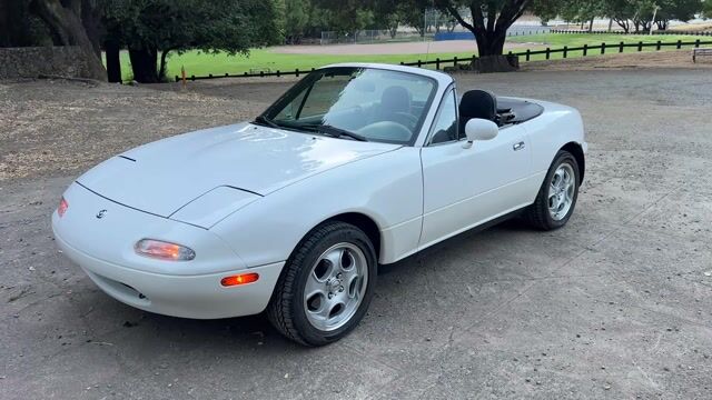 1996 Mazda MX-5 Miata VIN: JM1NA3539T0706217 for Sale - Cars & Bids