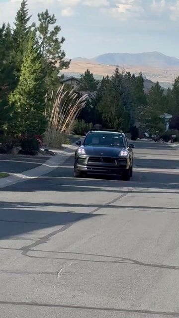 2026 Porsche Macan S VIN: WP1AG2A53TLB40969 for Sale - Cars & Bids