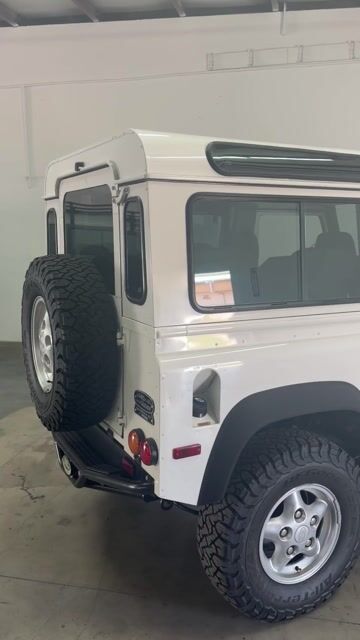1997 Land Rover Defender 90 NAS Hard Top VIN: SALDV3243VA121068 for ...