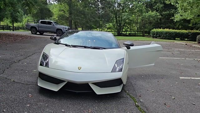 2011 Lamborghini Gallardo LP570-4 Spyder Performante VIN