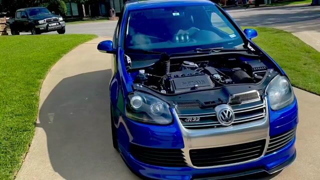 2008 Volkswagen R32 VIN: WVWKC71K58W053620 for Sale - Cars & Bids